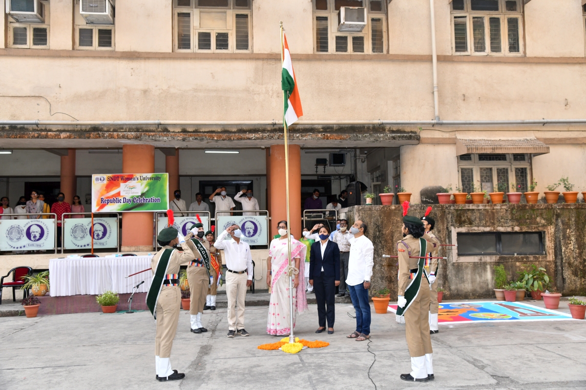 Republic day ceremony Churchgate Campus, SNDTWU