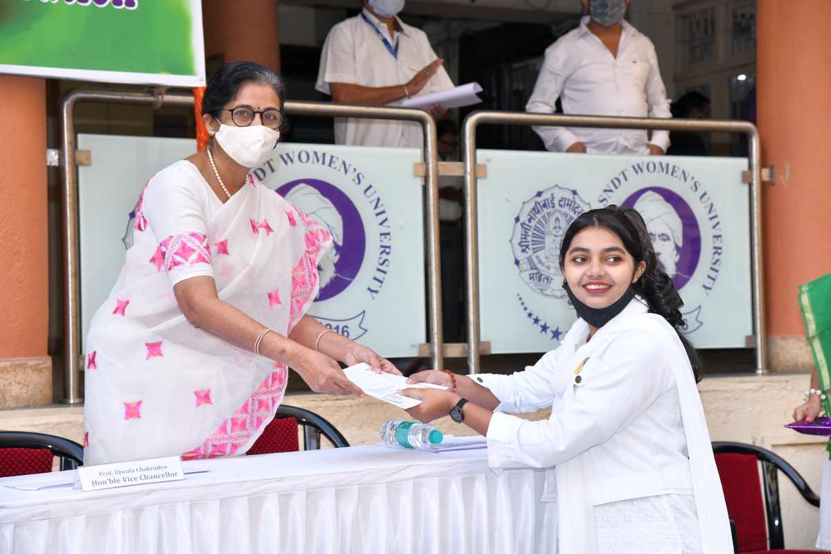 Republic day ceremony Churchgate Campus, SNDTWU
