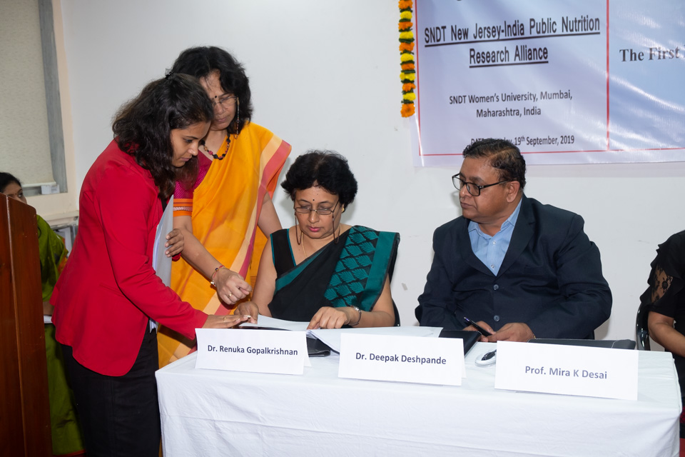 Rutgers University Signs MOUs With SNDT Women's University