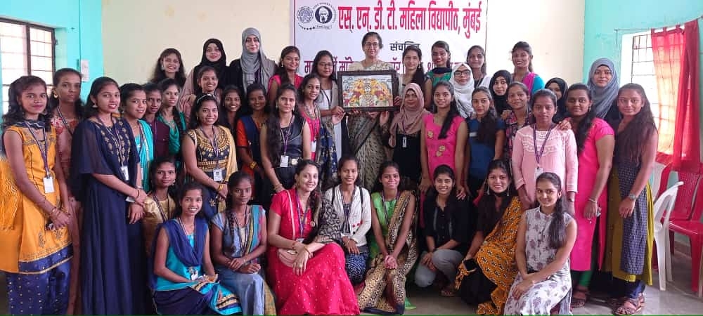 Hon’ble Vice Chancellor & Shrivardhan Campus Students